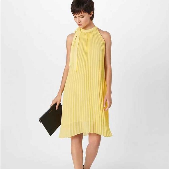 Minimum Dresses & Skirts - Minimum ‘Sofila’ Yellow Pleated Cocktail Dress